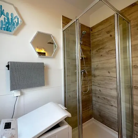 Lambert Homestay